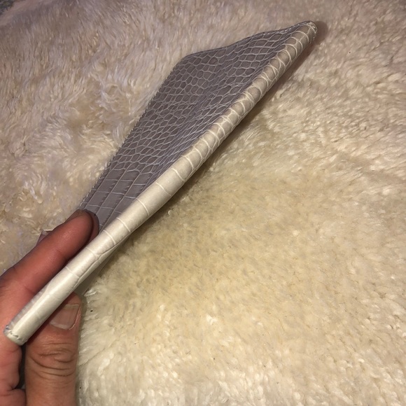 PAUL SMITH GREY ALLIGATOR 🐊 Notebook cover - Picture 6 of 7